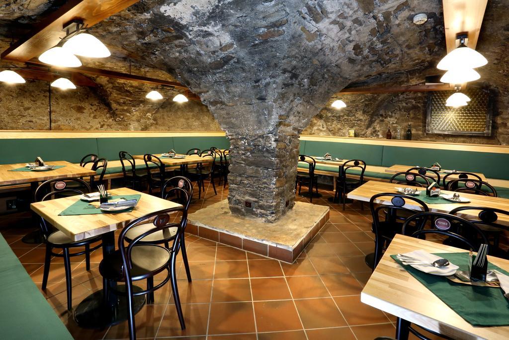 Hotel Koruna Prachatice Kültér fotó